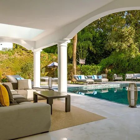 Βίλα Beach-side 5 Bedroom *