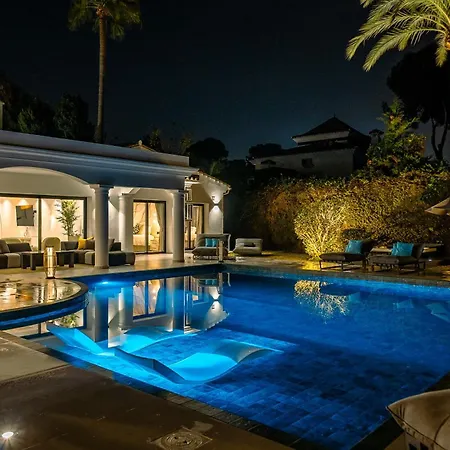 Villa Beach-side 5 Bedroom Estepona